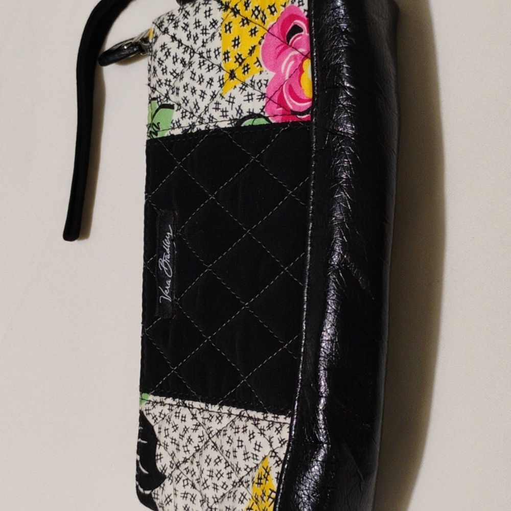 Euc Vera Bradley Patchwork Collection Wristlet - image 3